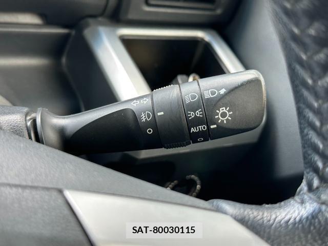 Daihatsu WAKE 2017-05 8362771-8