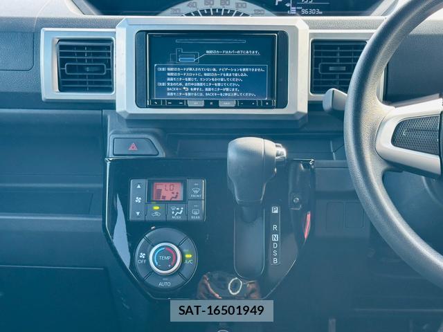 Daihatsu WAKE 2022-05 8363801-11