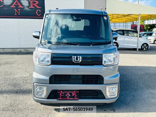 Daihatsu WAKE 2022-05 8363801-5