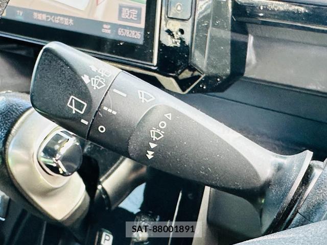 Daihatsu WAKE 2016-08 8363802-10