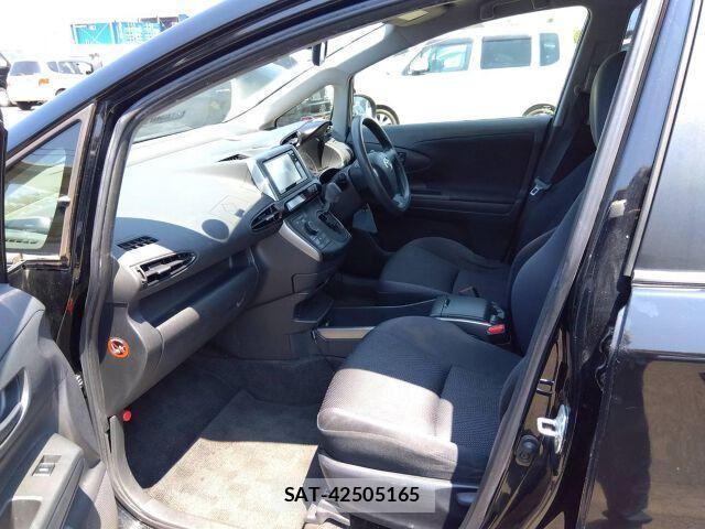 Toyota WISH 2015-03 8363290-2