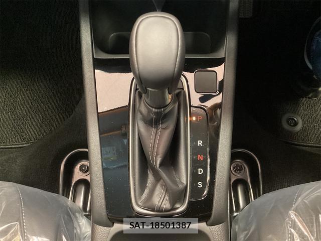 Honda WR-V 2024-10 8360900-9