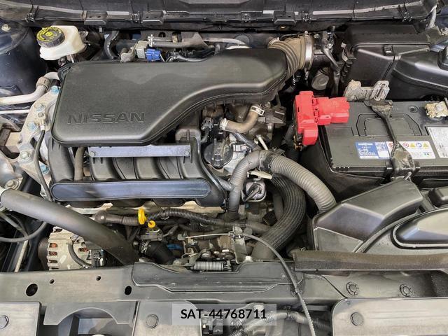 Nissan X-TRAIL 2015-08 8360528-17