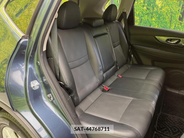 Nissan X-TRAIL 2015-08 8360528-8