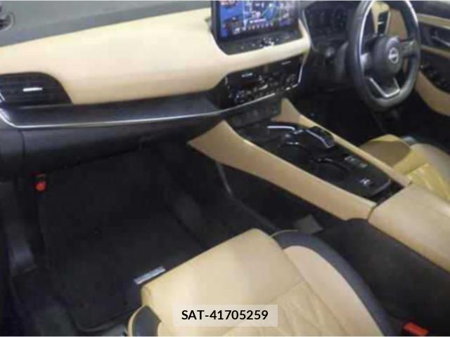 Nissan X-TRAIL 2023-08 8361401-2