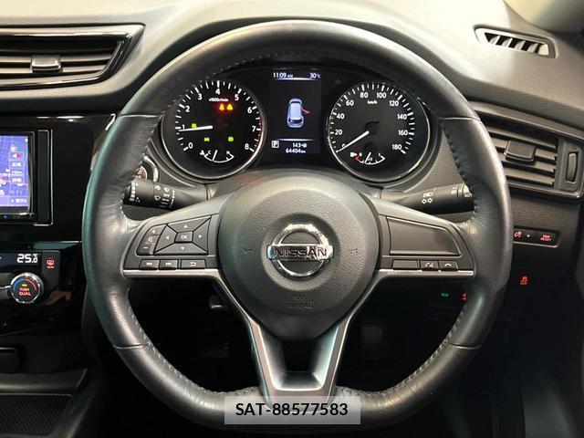 Nissan X-TRAIL 2017-08 8361927-11