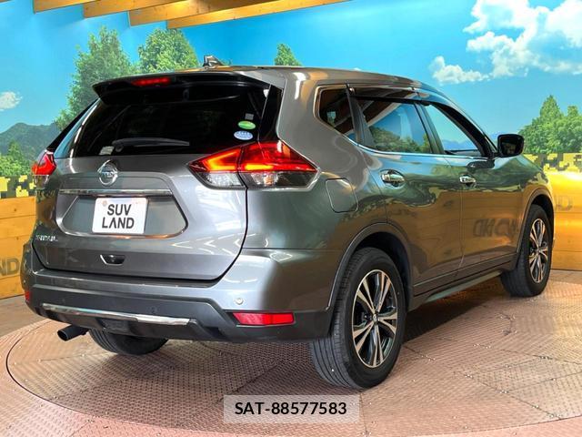 Nissan X-TRAIL 2017-08 8361927-16