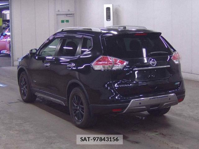 Nissan X-TRAIL 2015-08 8361949-4