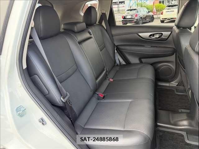 Nissan X-TRAIL 2015-10 8361966-8