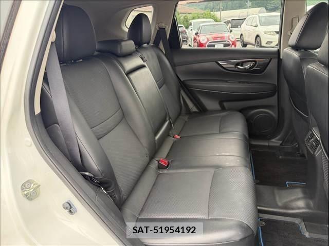 Nissan X-TRAIL 2018-06 8361967-7