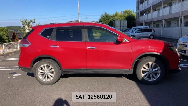 Nissan X-TRAIL 2015-08 8362297-10