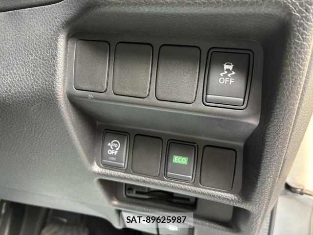 Nissan X-TRAIL 2014-07 8362759-12