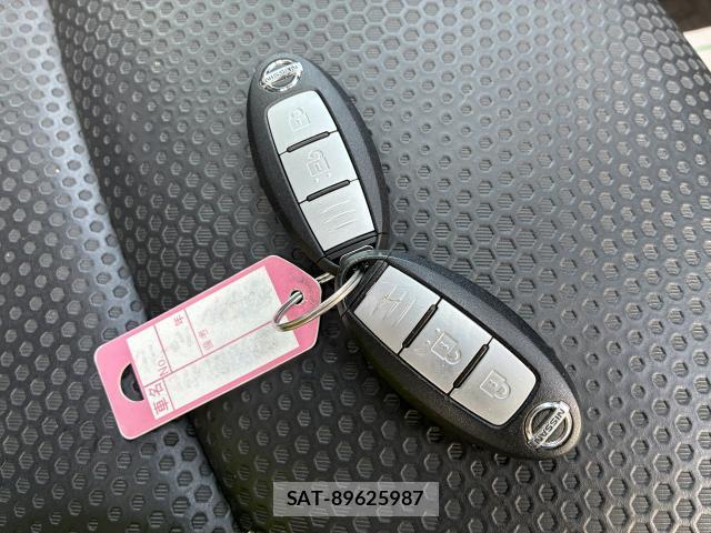 Nissan X-TRAIL 2014-07 8362759-13