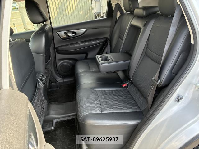 Nissan X-TRAIL 2014-07 8362759-6