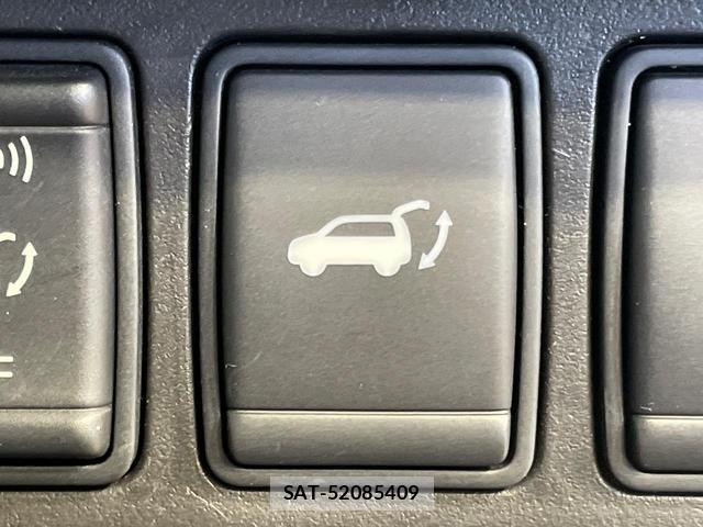 Nissan X-TRAIL 2016-05 8363054-7