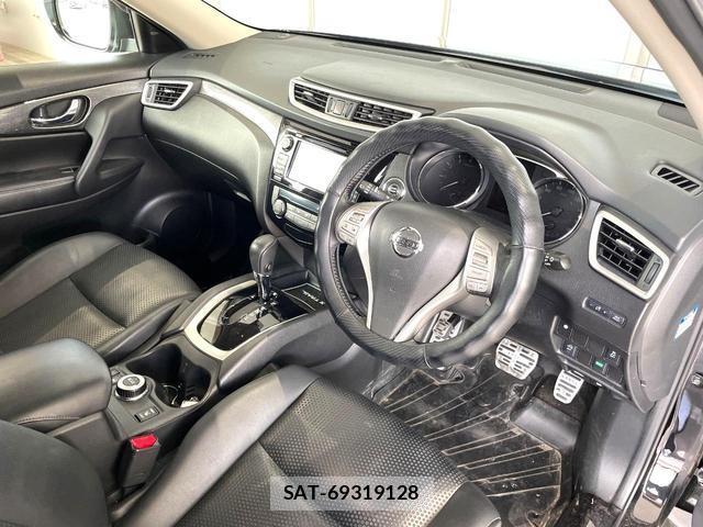 Nissan X-TRAIL 2015-10 8363278-12