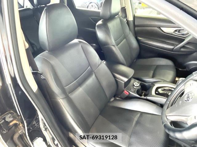 Nissan X-TRAIL 2015-10 8363278-5