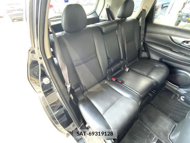 Nissan X-TRAIL 2015-10 8363278-6