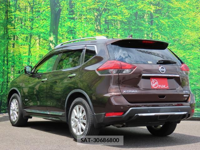 Nissan X-TRAIL 2019-09 8363824-3