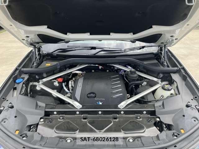 Bmw X7 2022-03 8363468-16