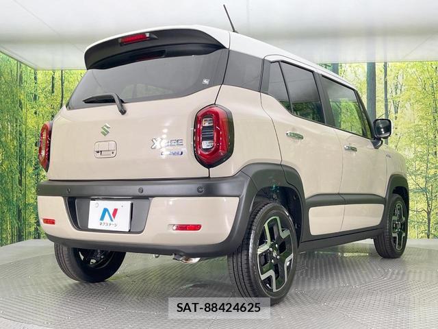 Suzuki X BEE 2025-11 8361793-16