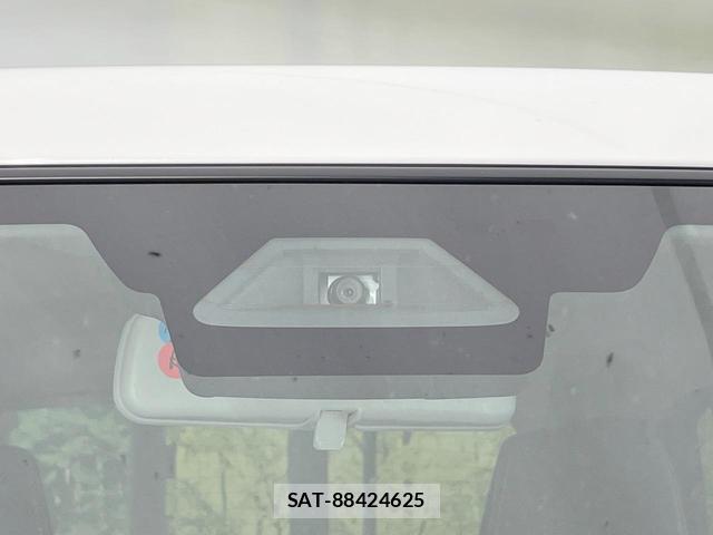 Suzuki X BEE 2025-11 8361793-2
