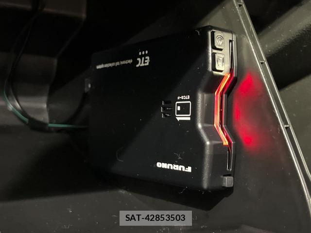 Suzuki X BEE 2018-11 8363482-5