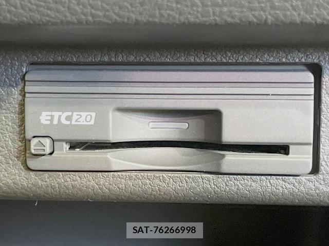 Suzuki X BEE 2019-12 8363561-6