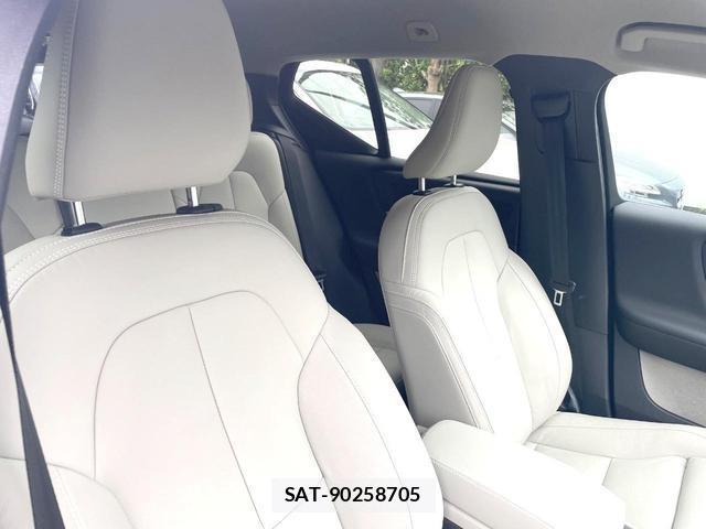 Volvo XC40 2024-01 8361005-10