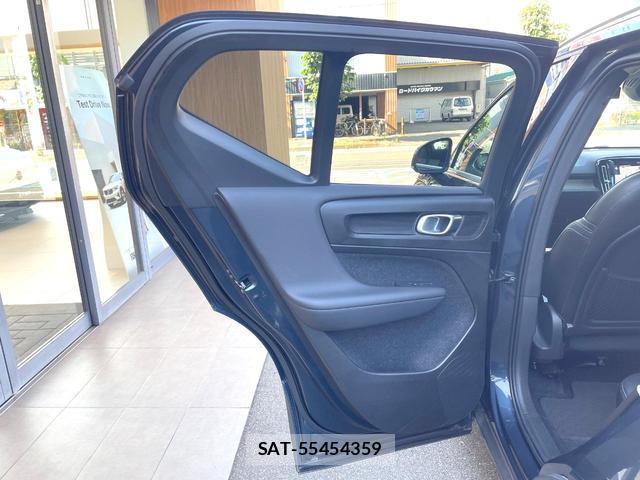 Volvo XC40 2019-11 8361007-14