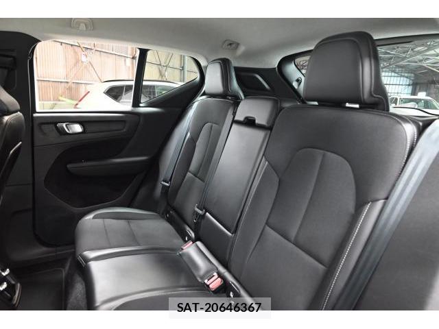 Volvo XC40 2020-03 8361895-14