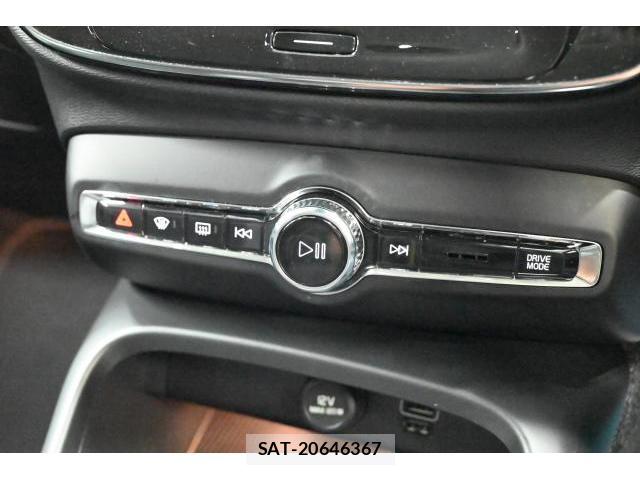 Volvo XC40 2020-03 8361895-7