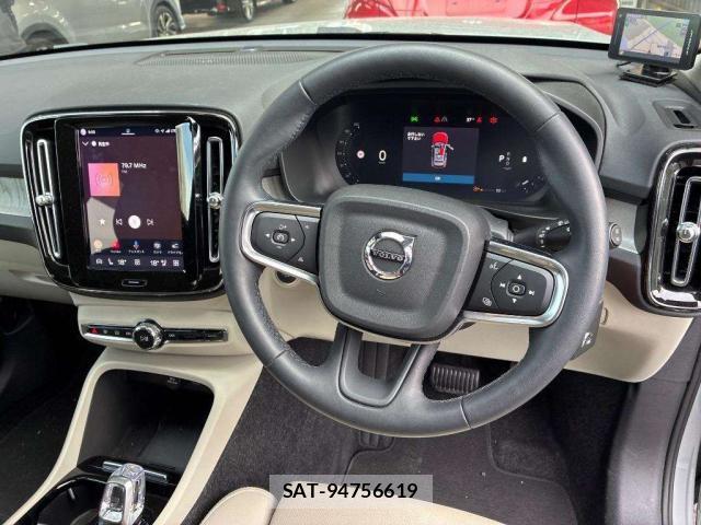 Volvo XC40 2024-09 8362081-2
