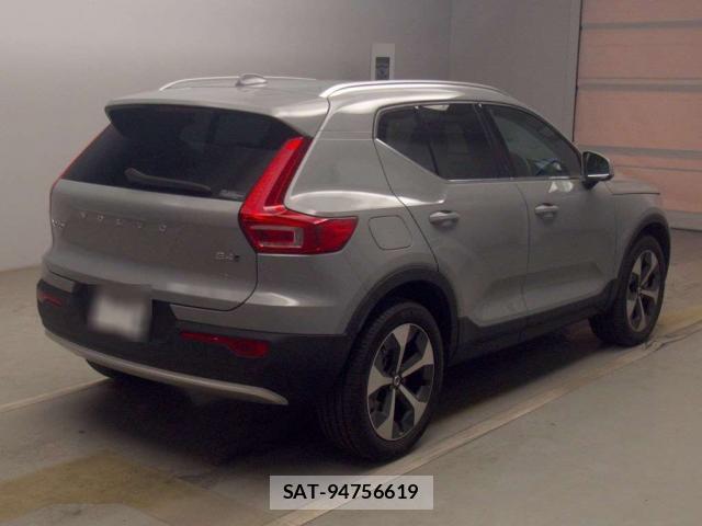 Volvo XC40 2024-09 8362081-4