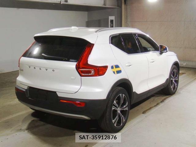 Volvo XC40 2022-05 8362097-1
