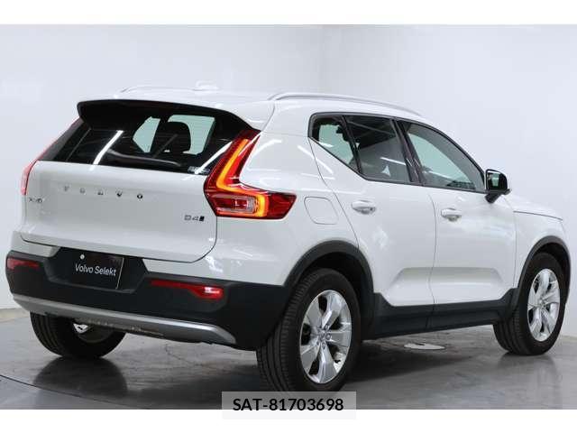 Volvo XC40 2022-01 8363753-10