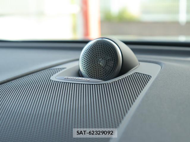 Volvo XC60 2018-05 8360608-18