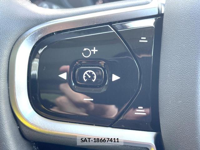 Volvo XC60 2023-12 8361008-1