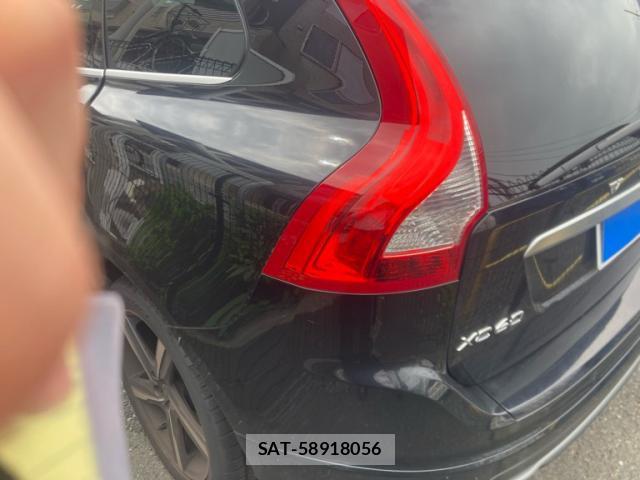 Volvo XC60 2014-12 8361086-12