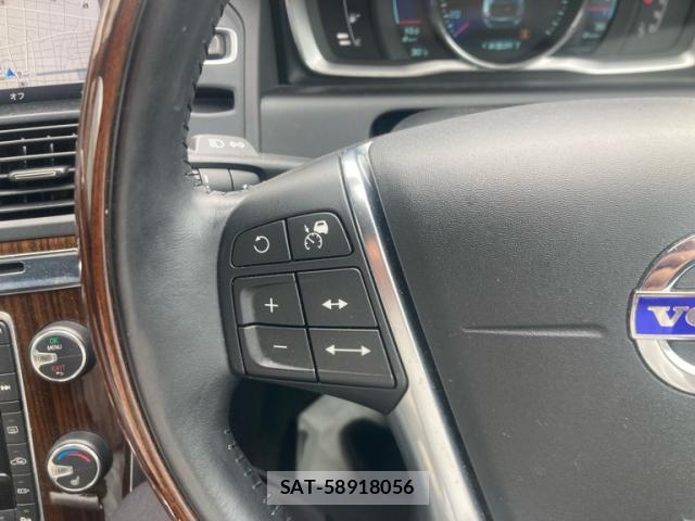 Volvo XC60 2014-12 8361086-16