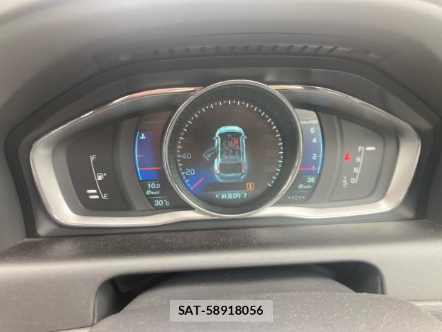 Volvo XC60 2014-12 8361086-17