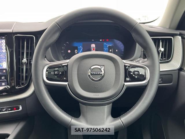Volvo XC60 2025-12 8361089-9