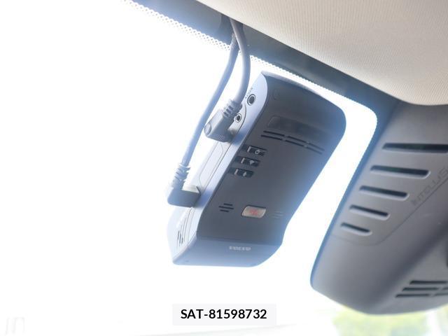 Volvo XC60 2021-10 8361098-16