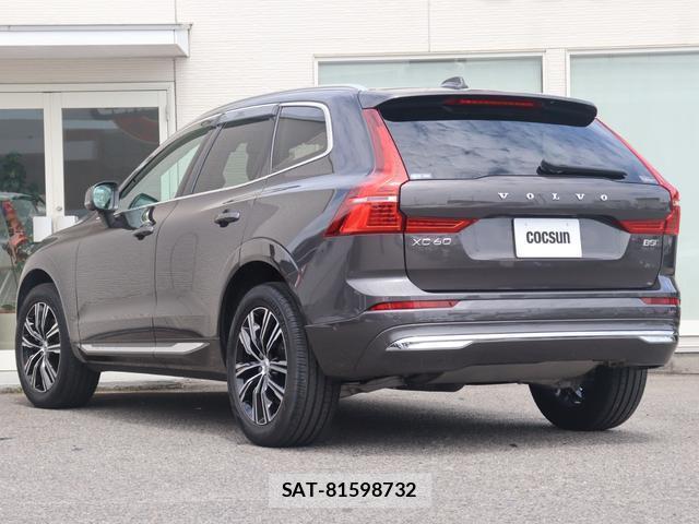 Volvo XC60 2021-10 8361098-9
