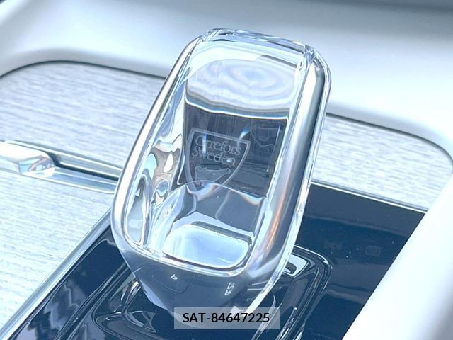 Volvo XC60 2022-06 8361544-10