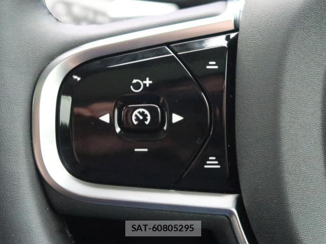Volvo XC60 2026-03 8361573-9