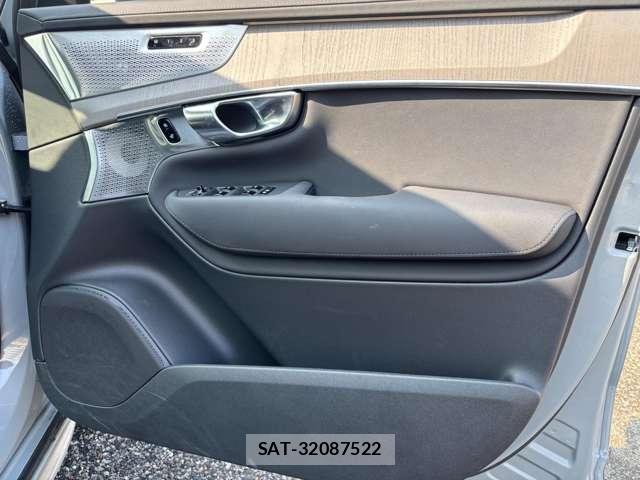 Volvo XC90 2025-04 8361836-3