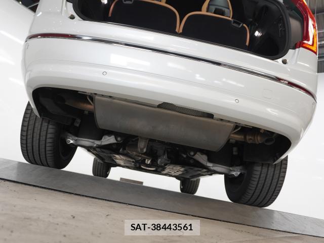 Volvo XC90 2021-12 8361894-19
