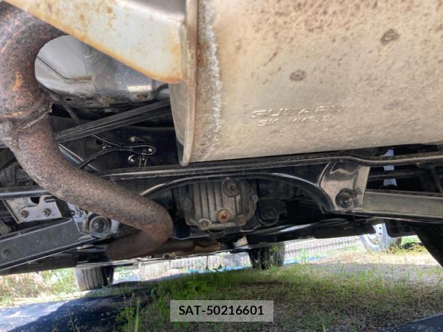 Subaru XV HYBRID 2013-07 8360865-3