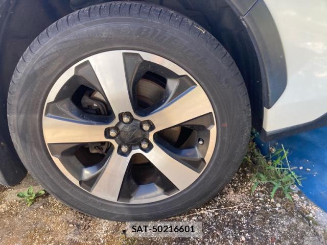 Subaru XV HYBRID 2013-07 8360865-7